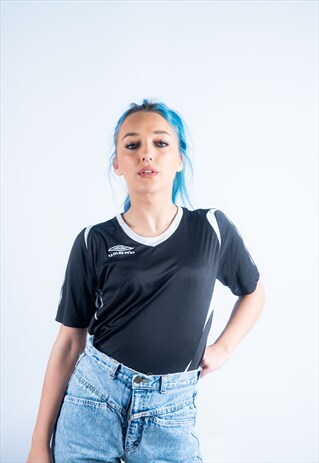 VINTAGE UMBRO T-SHIRT IN BLACK WITH WHITE EMBROIDERY LOGO