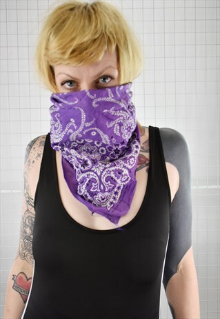 VINTAGE 90S PAISLEY BANDANA. FESTIVAL, HOLIDAY. PURPLE.