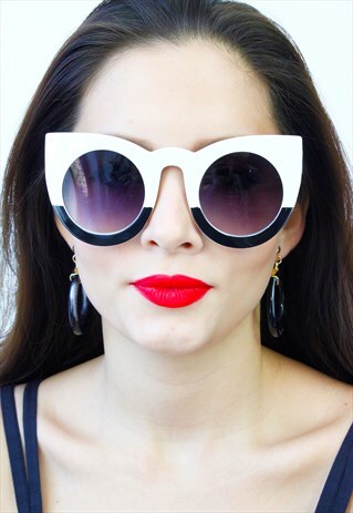 WHITE & BLACK OVERSIZED CATS EYE SUNGLASSES