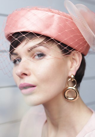 VINTAGE PEACH PINK NET VEIL LADY'S WEDDING DERBY PILLBOX HAT