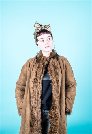 VINTAGE 1970S SHEEPSKIN SHEARLING COAT IN BROWN SUEDE