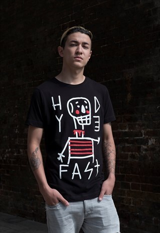 LOVE HURTS TEE