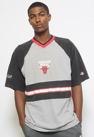 VINTAGE CHAMPION CHICAGO BULLS NBA T-SHIRT