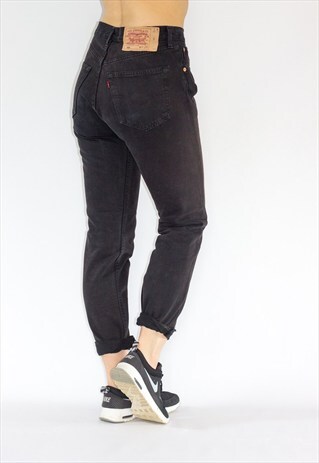 VINTAGE BLACK 501 BOYFRIEND JEANS