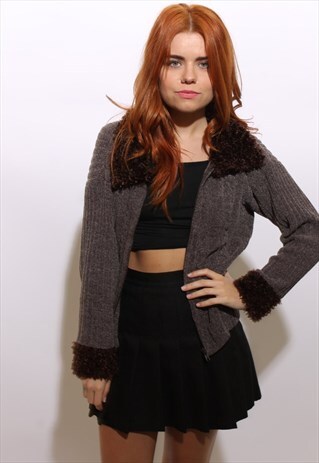 VINTAGE 1990'S 90'S GREY CHENILLE FAUX FUR KNIT SWEATER S-M