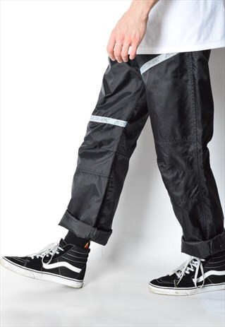 VINTAGE 90S BLACK SHELL PANTS