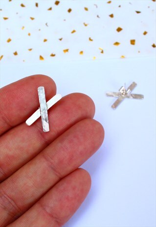 CROSS EARRINGS IN STERLING SILVER