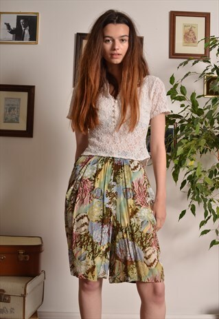 VINTAGE 80S CRAZY PATTERN ELASTICATED SHORTS IN GREEN