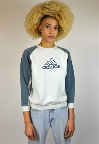 VINTAGE 90'S ADIDAS SWEATSHIRT
