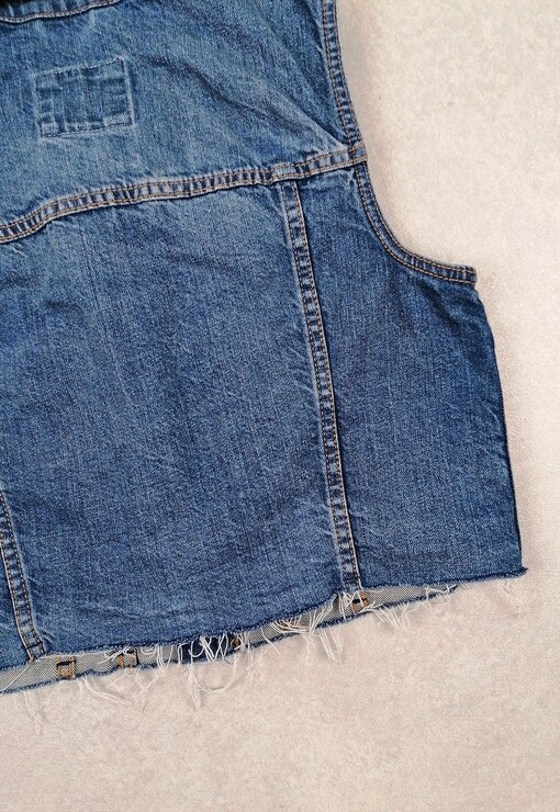 garment image