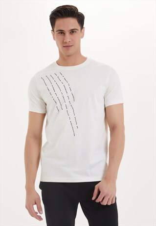 EMBRACE GRAPHIC T-SHIRT