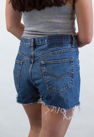VINTAGE LEVIS 501 DENIM SHORTS
