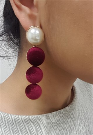 LONG PEARL AND SUEDE PURPLE EARRINGS