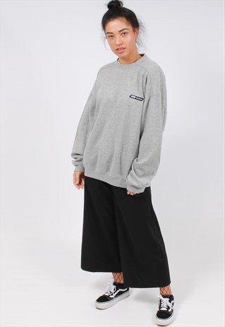 VINTAGE REEBOK SWEATSHIRT