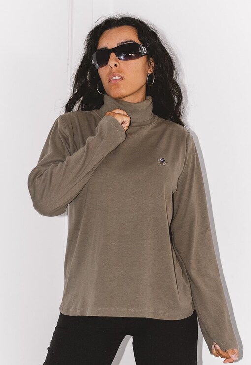 garment image