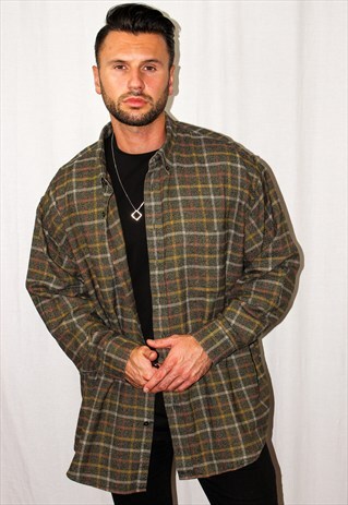 VINTAGE OVERSIZED PLAID FLANNEL SHIRT
