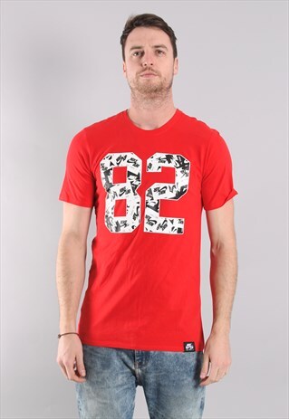 VINTAGE NIKE T-SHIRT MEDIUM