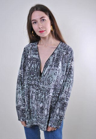 ABSTRACT PRINT WOMAN QUARTER ZIP GRAY BLOUSE