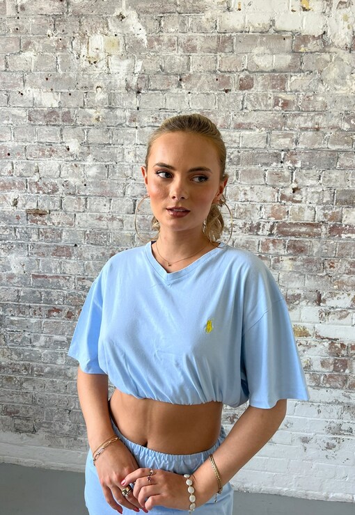 garment image