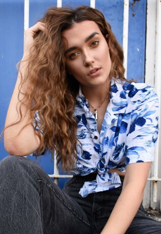 VINTAGE BLUE & WHITE HAWAIIAN SHIRT