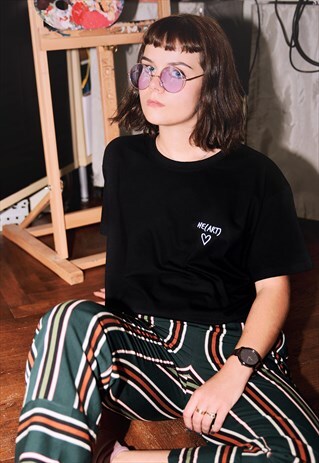 HE(ART) BLACK GRAPHIC T-SHIRT HEART
