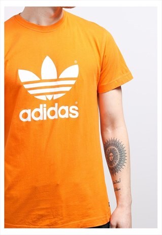 VINTAGE ADIDAS T-SHIRT