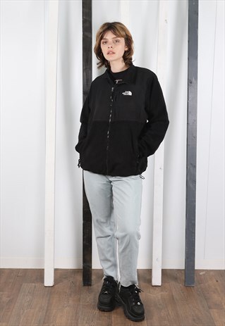 VINTAGE 90S BLACK THE NORTH FACE DENALI ZIP UP FLEECE.