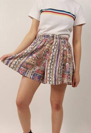 VINTAGE HIGH WAISTED PATTERNED SHORTS
