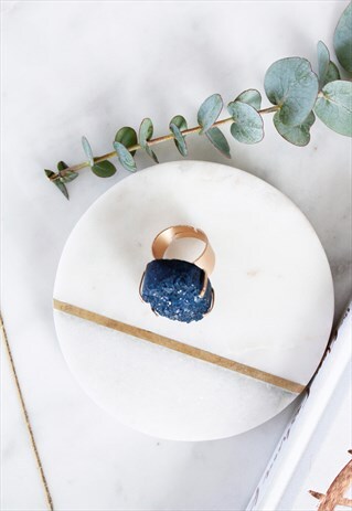 GOLD TEXTURED BLUE GEM STONE STATEMENT ADJUSTABLE RING