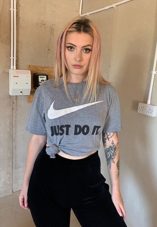 VINTAGE NIKE JUST DO IT SWOOSH T-SHIRT