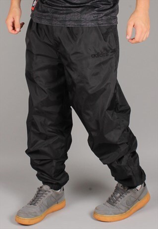VINTAGE ADIDAS BLACK JOGGERS