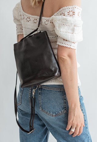 VINTAGE 90S GRUNGE SQUARE RUCKSACK IN BROWN