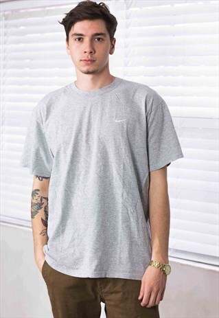 VINTAGE NIKE T-SHIRT LOGO 90S L 7.4