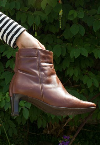 VINTAGE 90'S SOFT REAL LEATHER BLOCK HEEL BOOTS