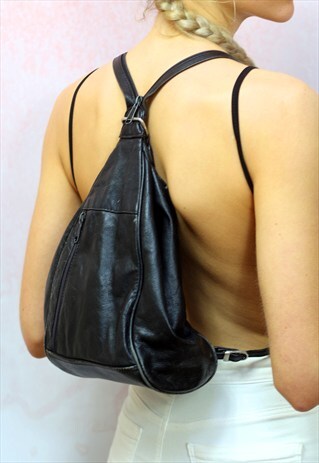 1990S VINTAGE JET BLACK REAL SOFT REAL LEATHER BACKPACK
