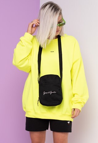 G&G UNISEX BLACK SIGNATURE CROSS-OVER BAG