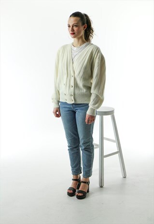 CREAM LAMB'S WOOL CARDIGAN / DOUBLE BREASTED BUTTON UP VEST