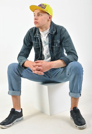 VINTAGE 90S DENIM JACKET
