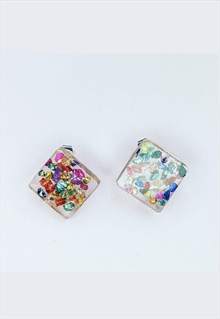 MULTI-COLOUR DIAMOND SHAPE PARTY STUD EARRINGS