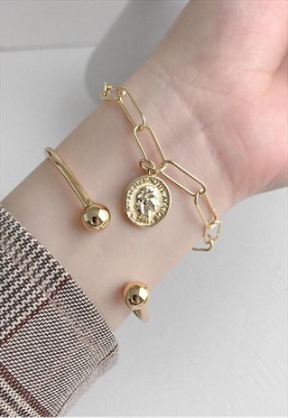GOLD PLATED GEOMETRIC PORTRAIT BRACELET