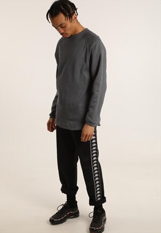 VINTAGE ADIDAS SWEATSHIRT