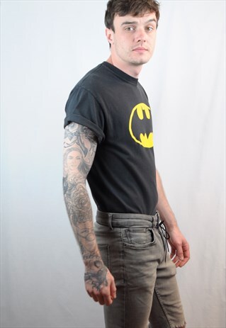 BATMAN TEE