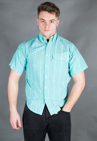 VINTAGE 90S LEVI'S SHIRT