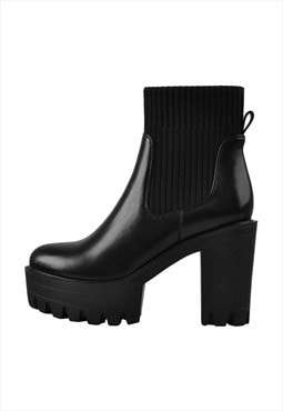 Round Toe Platform Chelsea Boots