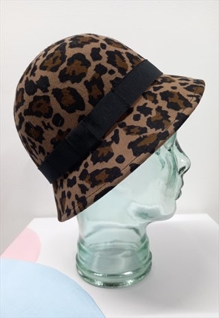 90's Vintage Major Wear Bucket Hat Leopard Print Brown