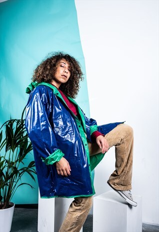 VINTAGE RAIN MAC IN REVERSIBLE GREEN AND BLUE