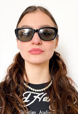 Vintage Y2K rectangle sunglasses in black