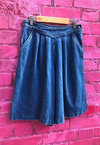 VINTAGE 90'S BLUE CALVIN KLEIN PLEATED DENIM SHORTS