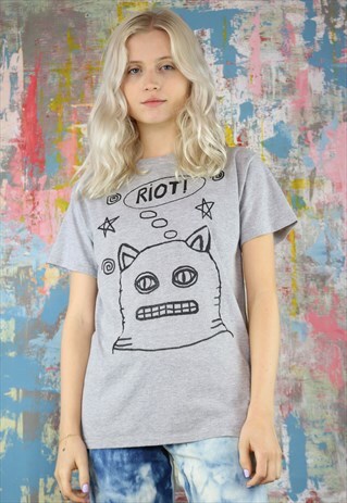 PUSSY RIOT ON GREY TEE