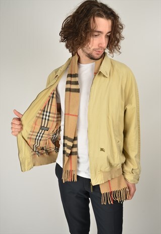 VINTAGE BURBERRY HARRINGTON JACKET IN BEIGE